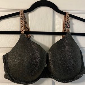 Victoria Secret Bra NWT Size 40C